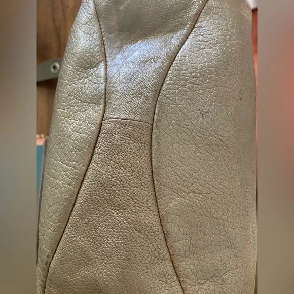 MARC JACOBS Olive Tan DISTRESSED Preppy Leather Flap SHOULDER BAG CROSS BODY - Picture 15 of 16